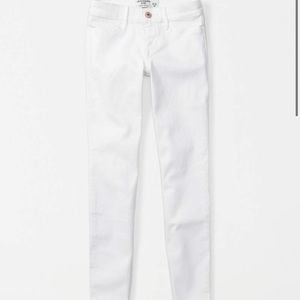 ABERCROMBIE KIDS WHITE JEANS